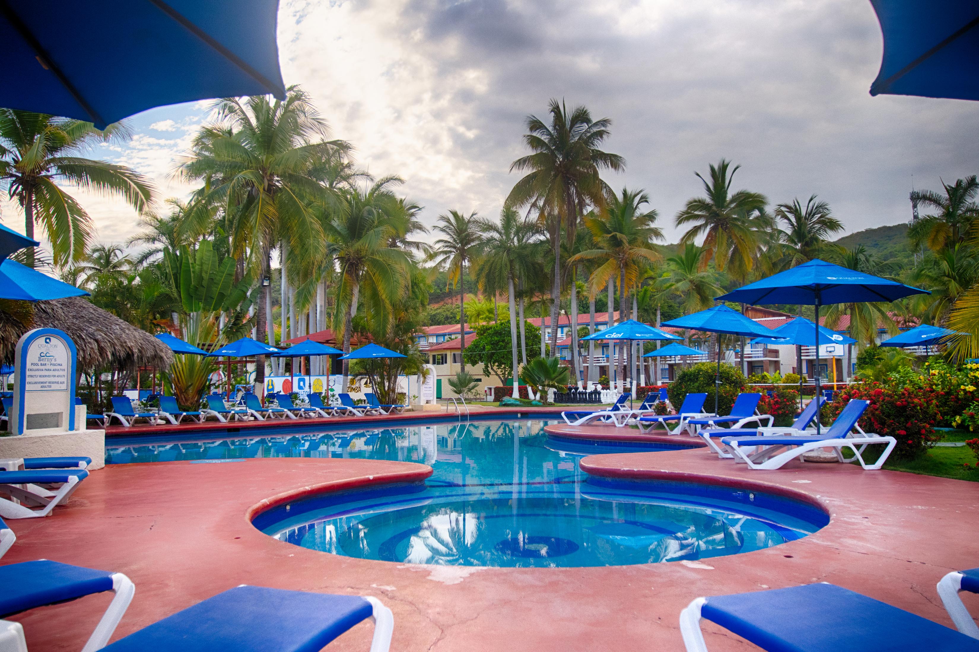 Qualton Club Ixtapa All Inclusive Экстерьер фото