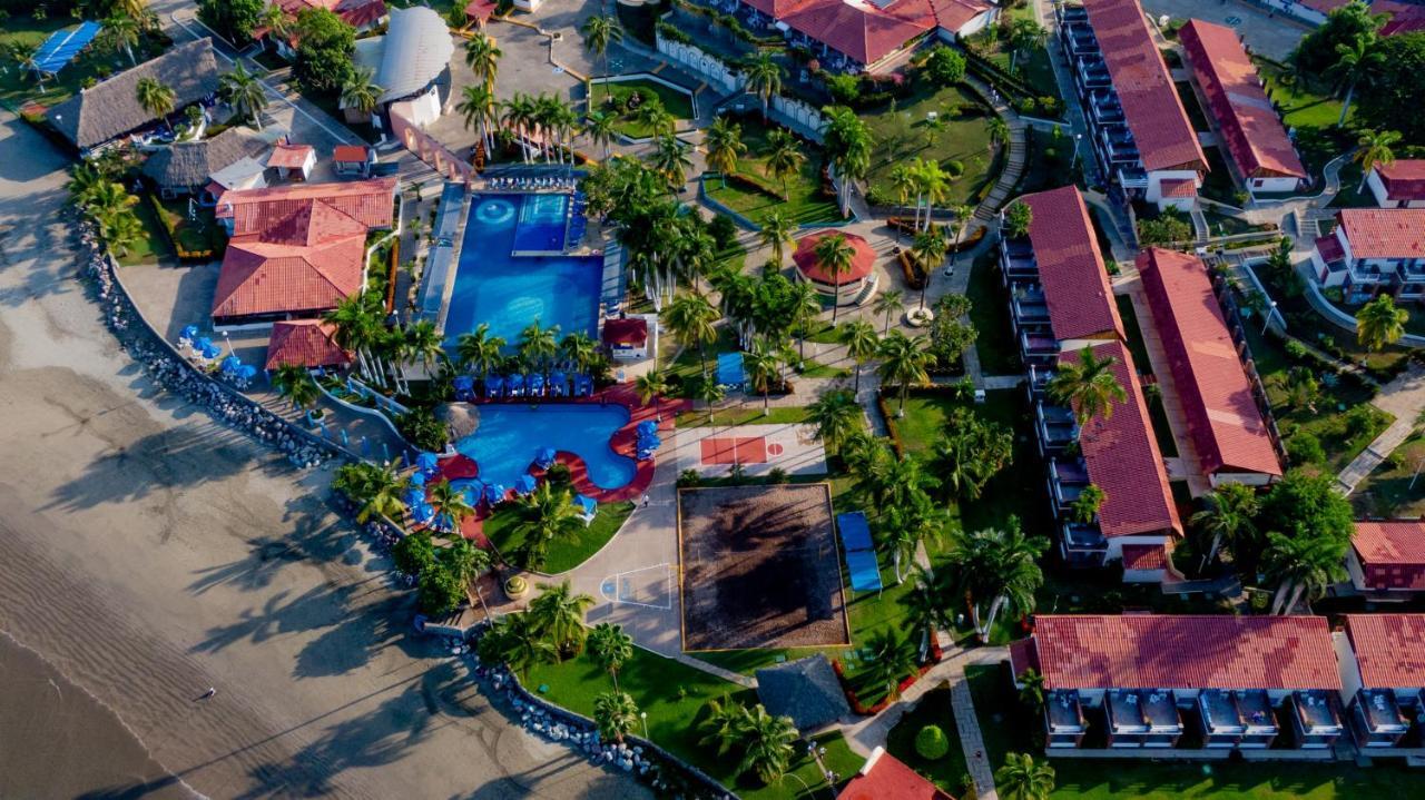 Qualton Club Ixtapa All Inclusive Экстерьер фото