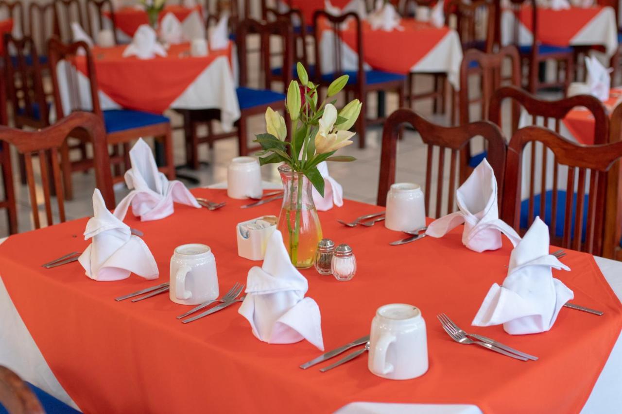 Qualton Club Ixtapa All Inclusive Экстерьер фото