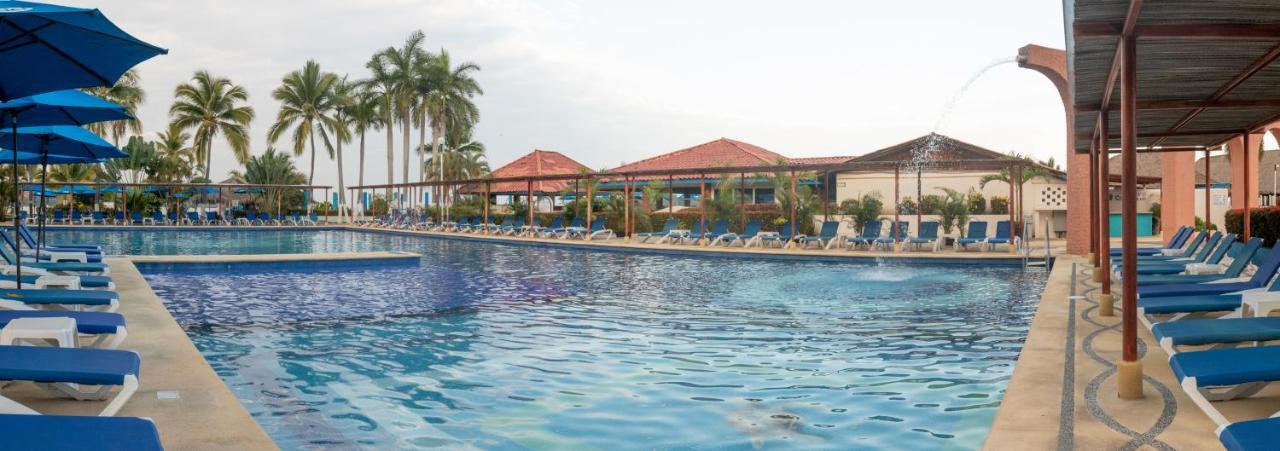 Qualton Club Ixtapa All Inclusive Экстерьер фото